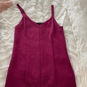Sweater like material tank. Raspberry color.
